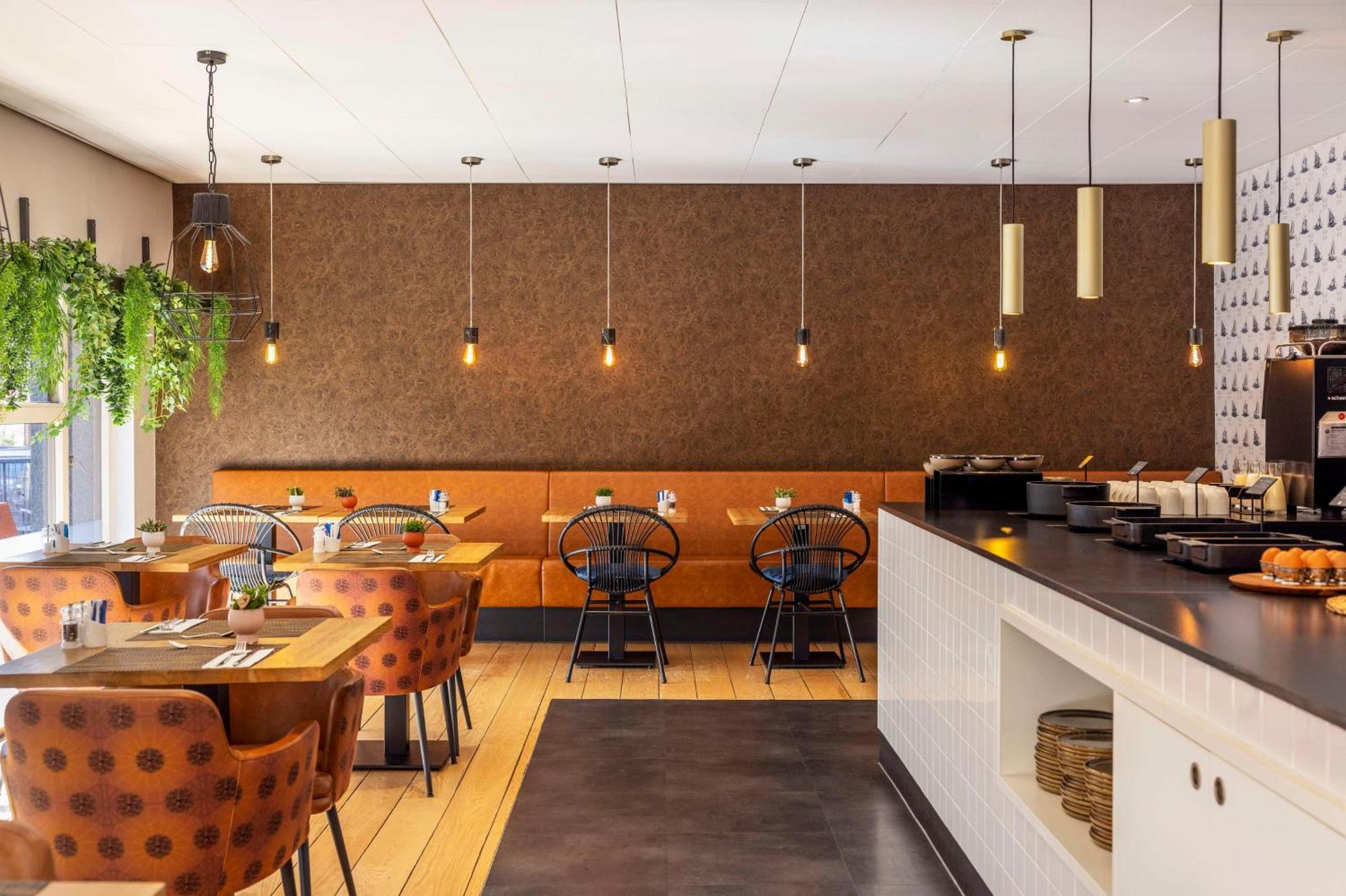 Nh Leidseplein Hotel 4*